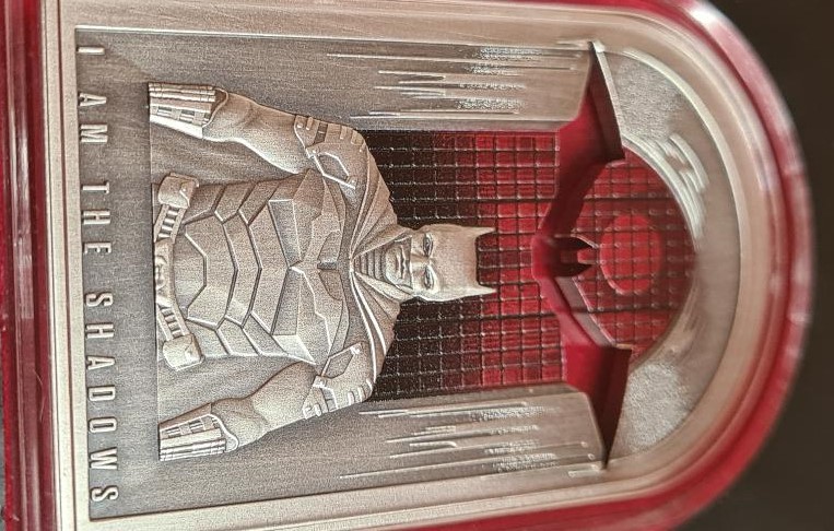 Niue - 2022 $2 1-oz Silver The Batman™ I Am the Shadows, Colorized/Antique Coin - Image 3