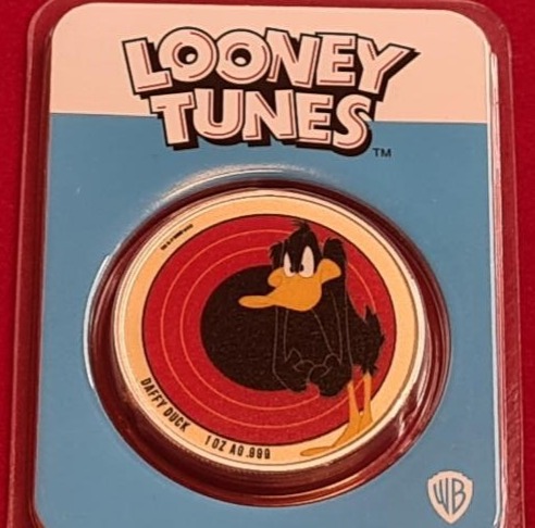 Looney Tunes Coloured Bugs Bunny, Daffy Duck, Tweetie Bird & Road Runner 1oz silver coins - Image 5