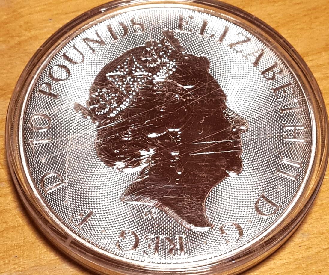 2022 10oz Silver Tudor Beast Lion of England Coin | Royal Mint 999.9 Fine - Image 3