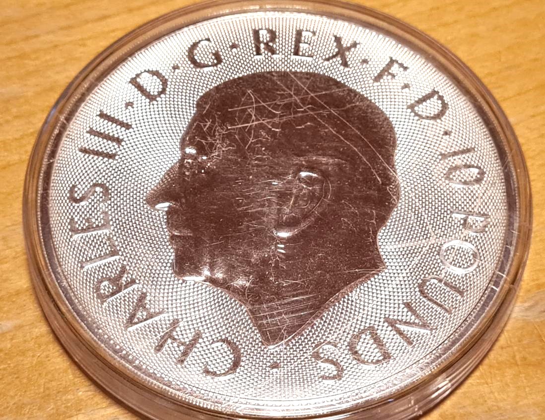 2025 10oz Silver Tudor Beast Queen's Panther BU Coin | Royal Mint - Image 2