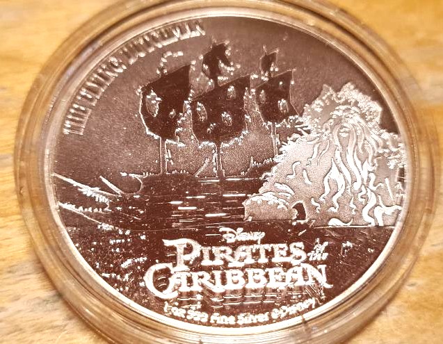 The Officially Licensed Disney Pirates of the Caribbean 1 oz Silver Coin Collection - Image 9